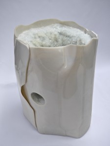 HIGH-DENSITY-OBJECT-2015-Polyurethan-Epoxidharz-Phosphatkristallisation-ca.-40x40x52-cm